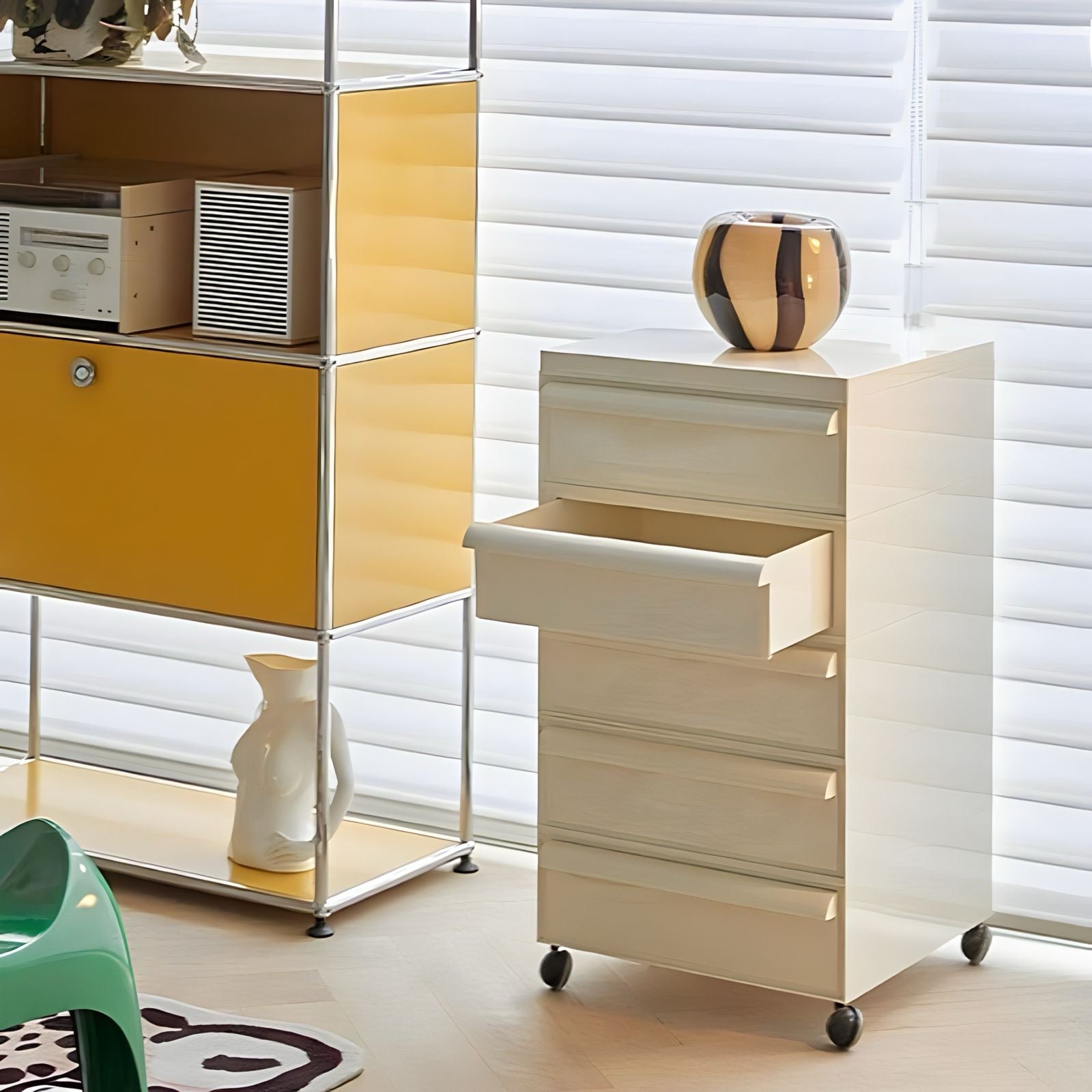 モダンカラフル可動式キャビネット kocol