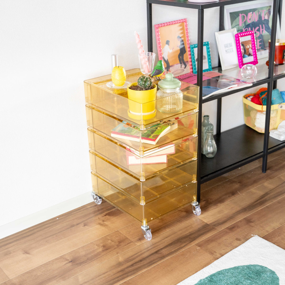 アクリルクリアキャビネット kocol