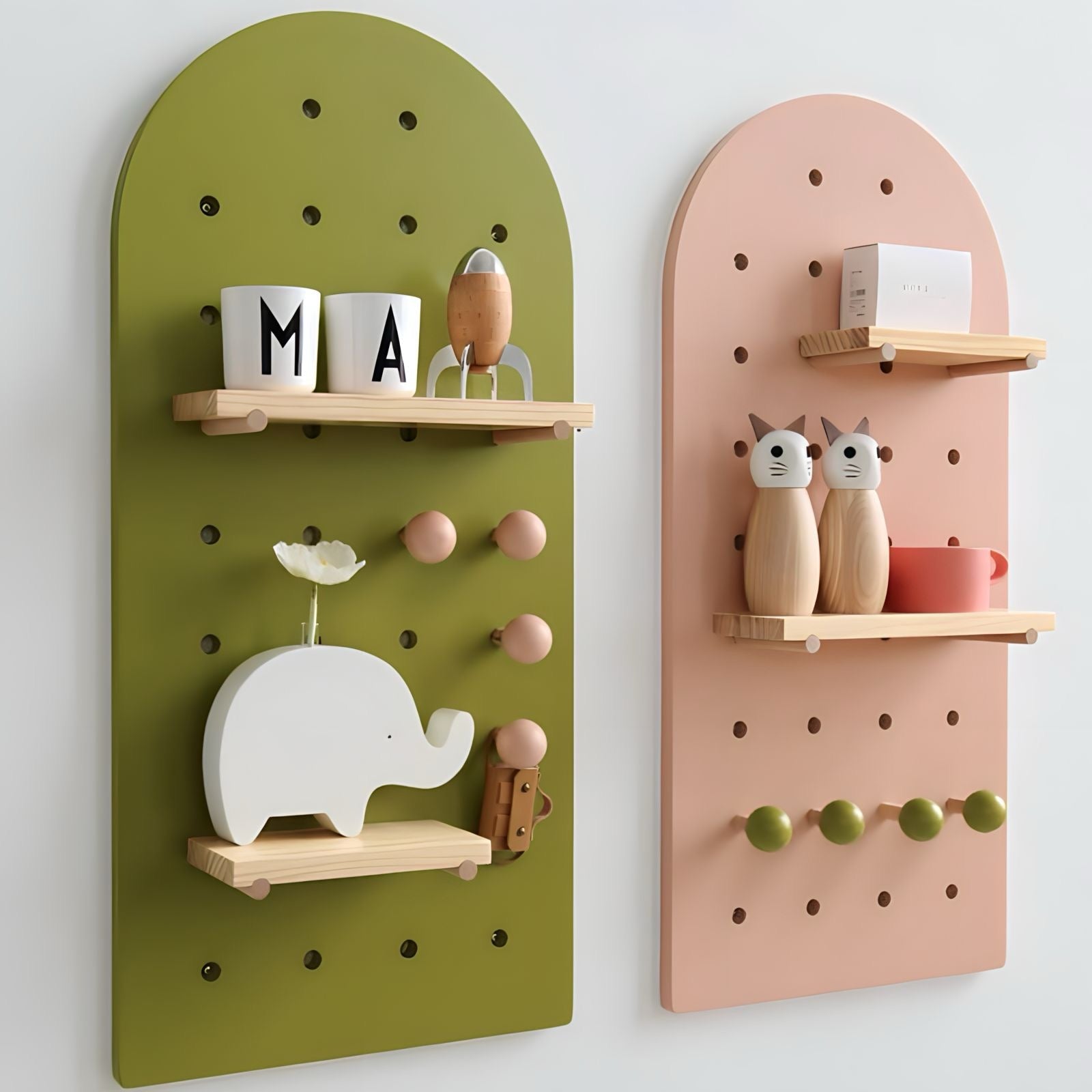 アーチ型有孔ボード壁収納　