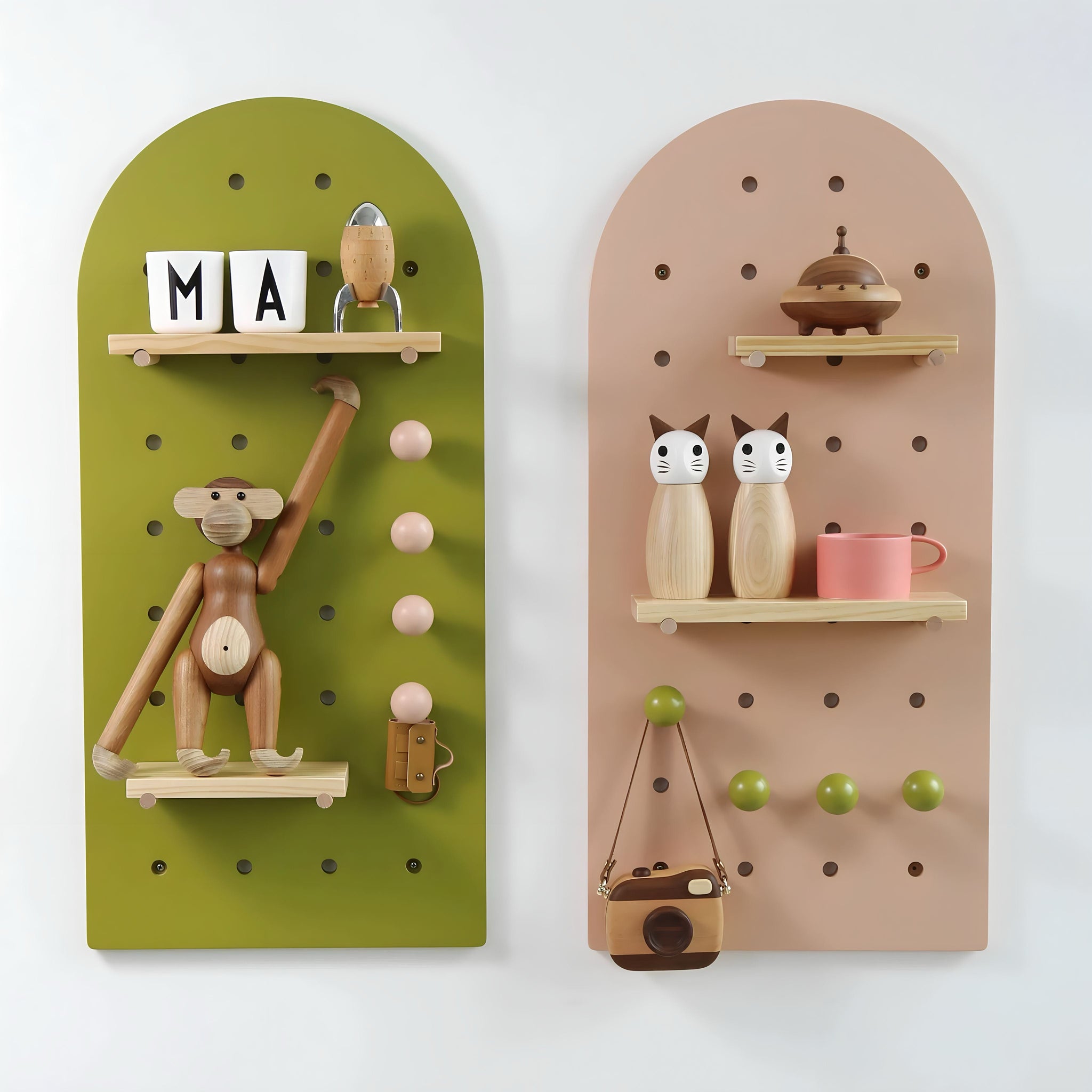 アーチ型有孔ボード壁収納　