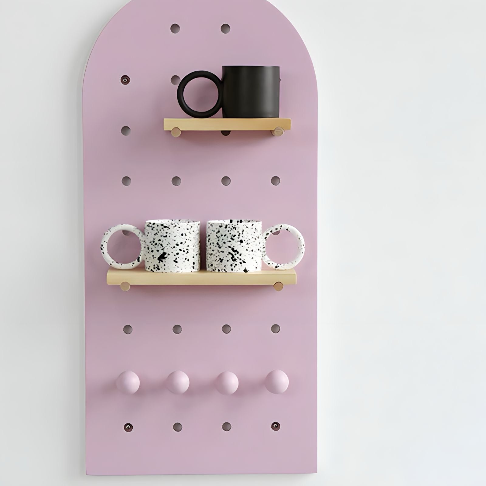 アーチ型有孔ボード壁収納　