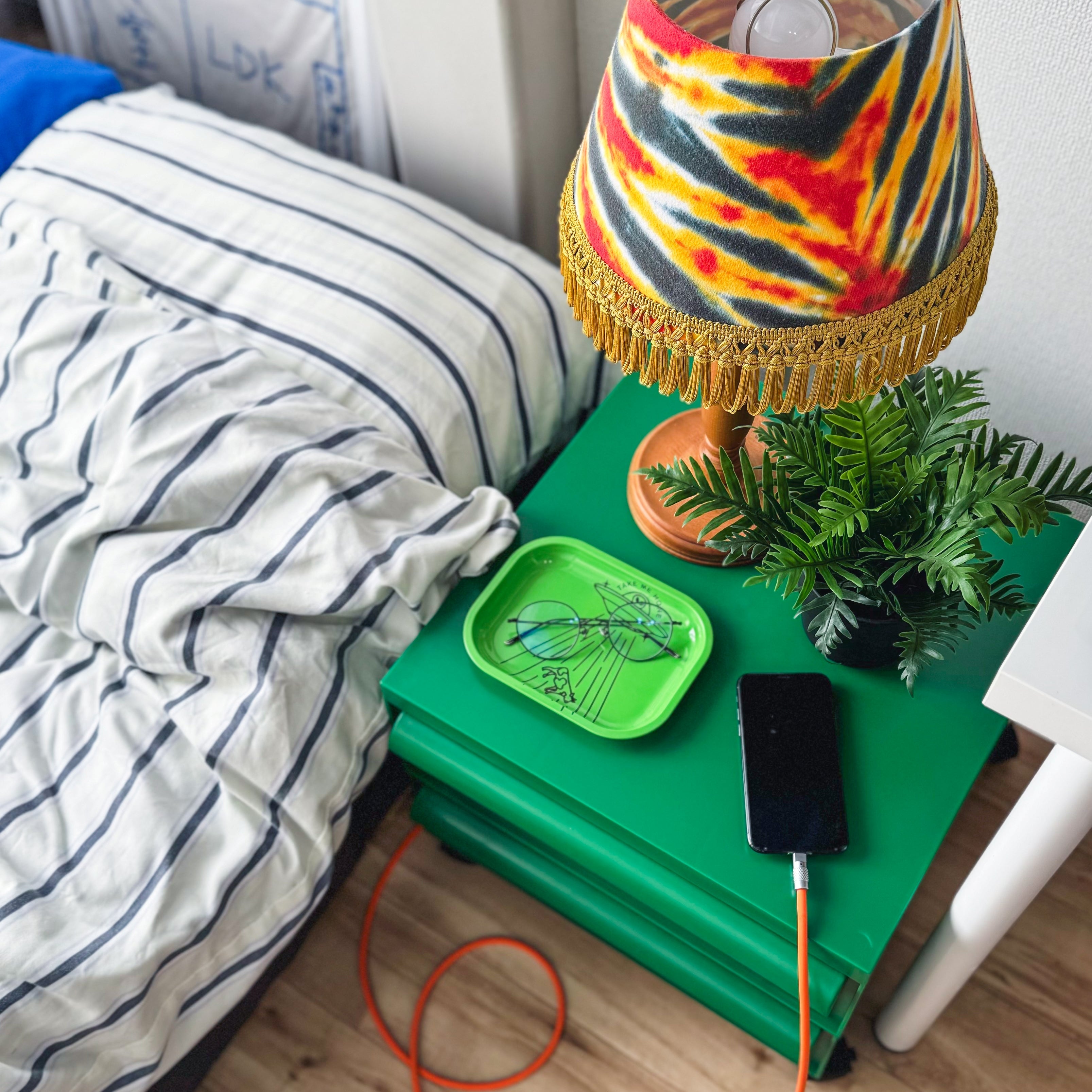 モダンカラフル可動式キャビネット kocol