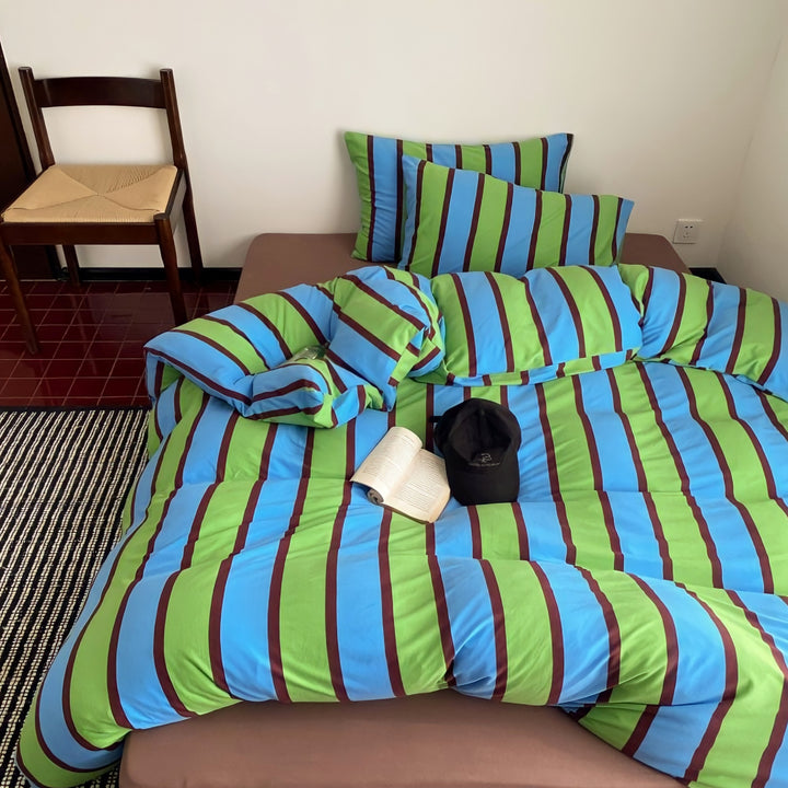 Vivid Multi-Border Bedding Set (Green)