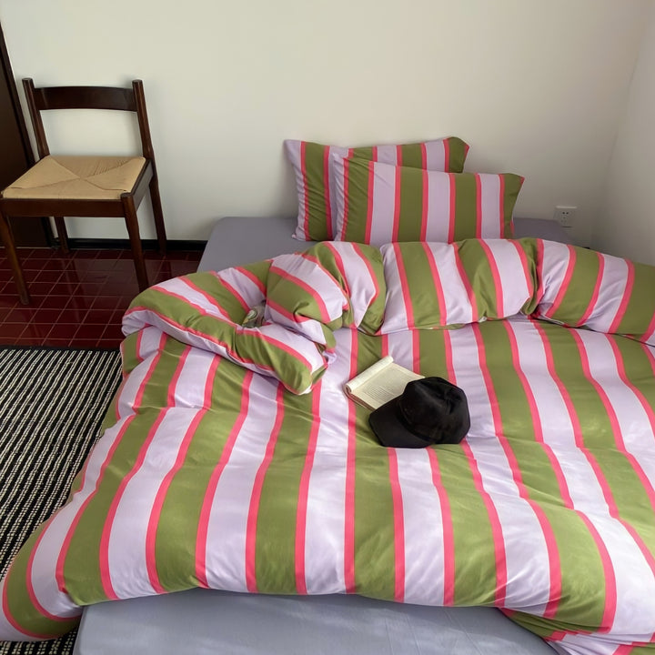 Vivid Multi-Border Bedding Set (Pink)