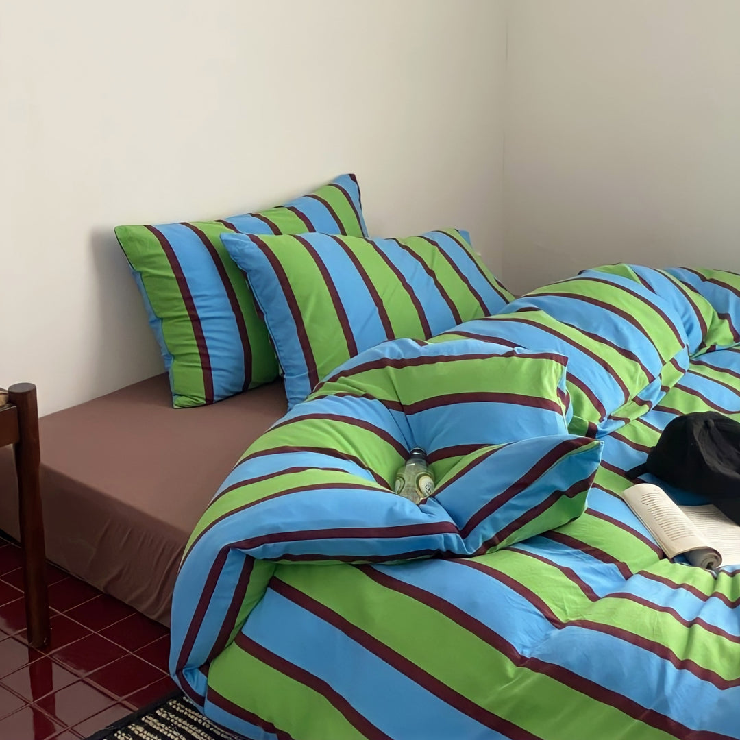 Vivid Multi-Border Bedding Set (Green)