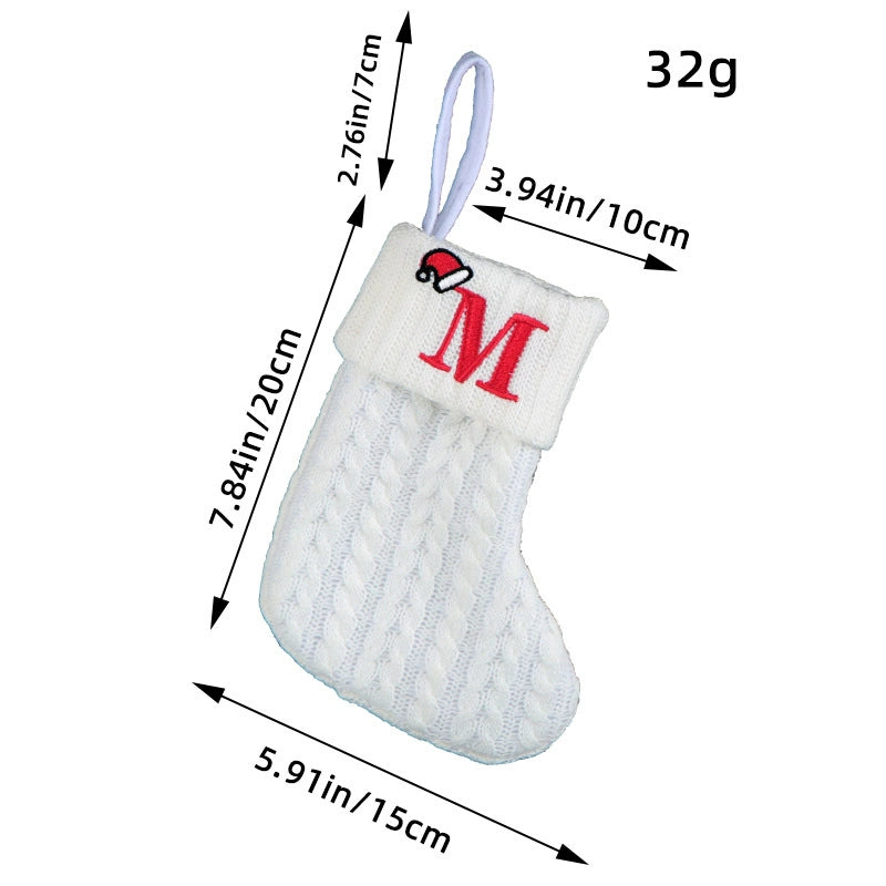 クリスマスアルファベット刺繍ソックス