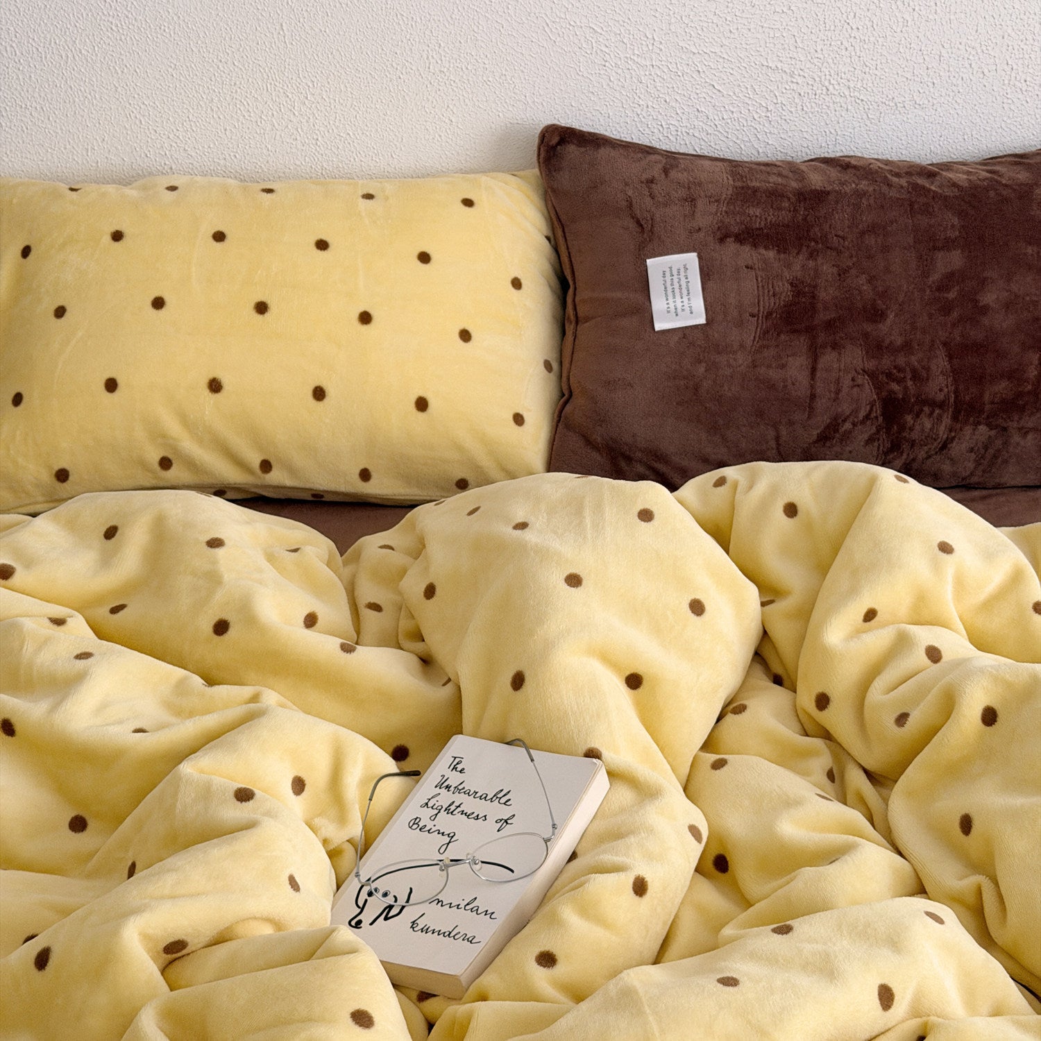 Yellow & Brown Fleece Polka Dot Bedding Set