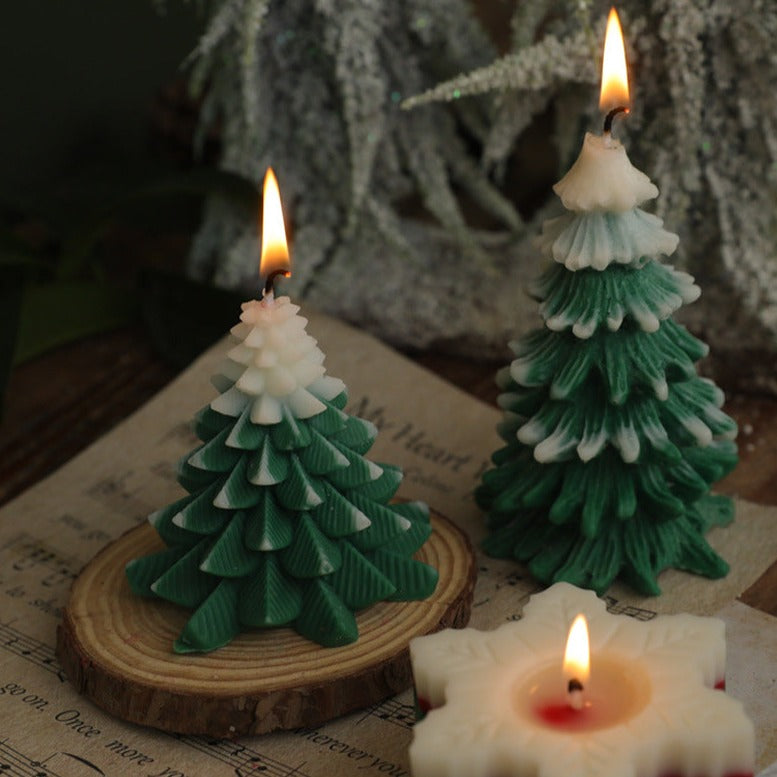 クリスマスツリースノーフレーク香り付きキャンドル kocol