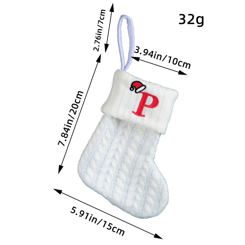 クリスマスアルファベット刺繍ソックス