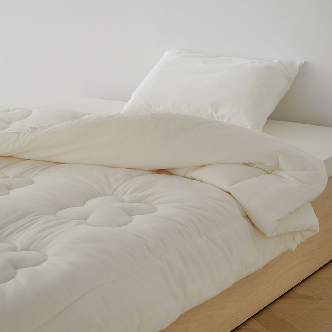Floral quilted futon