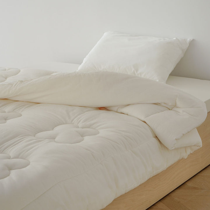 Floral quilted futon