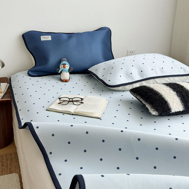 Ice Silk Dotted Mat Set, Blue