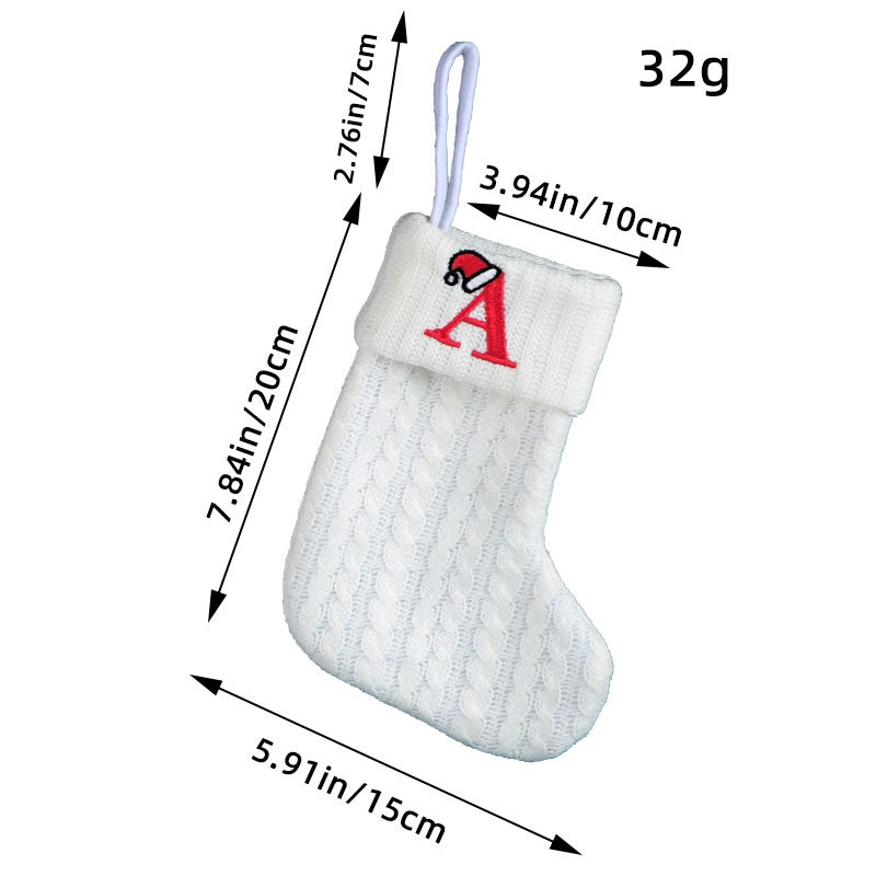 クリスマスアルファベット刺繍ソックス