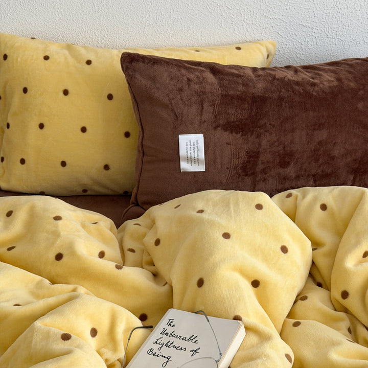 Yellow & Brown Fleece Polka Dot Bedding Set