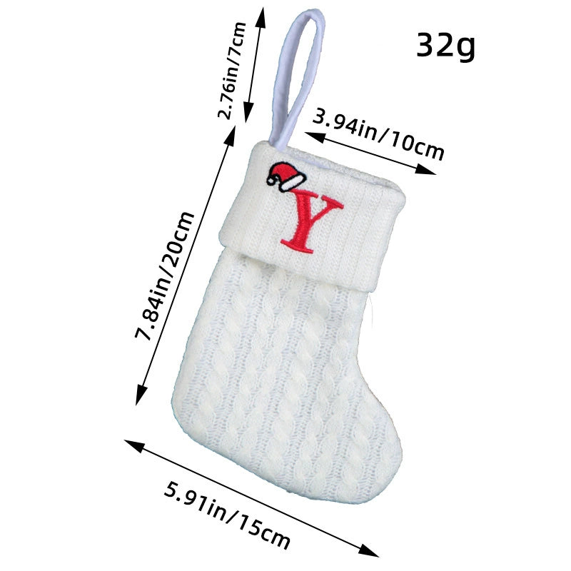 クリスマスアルファベット刺繍ソックス