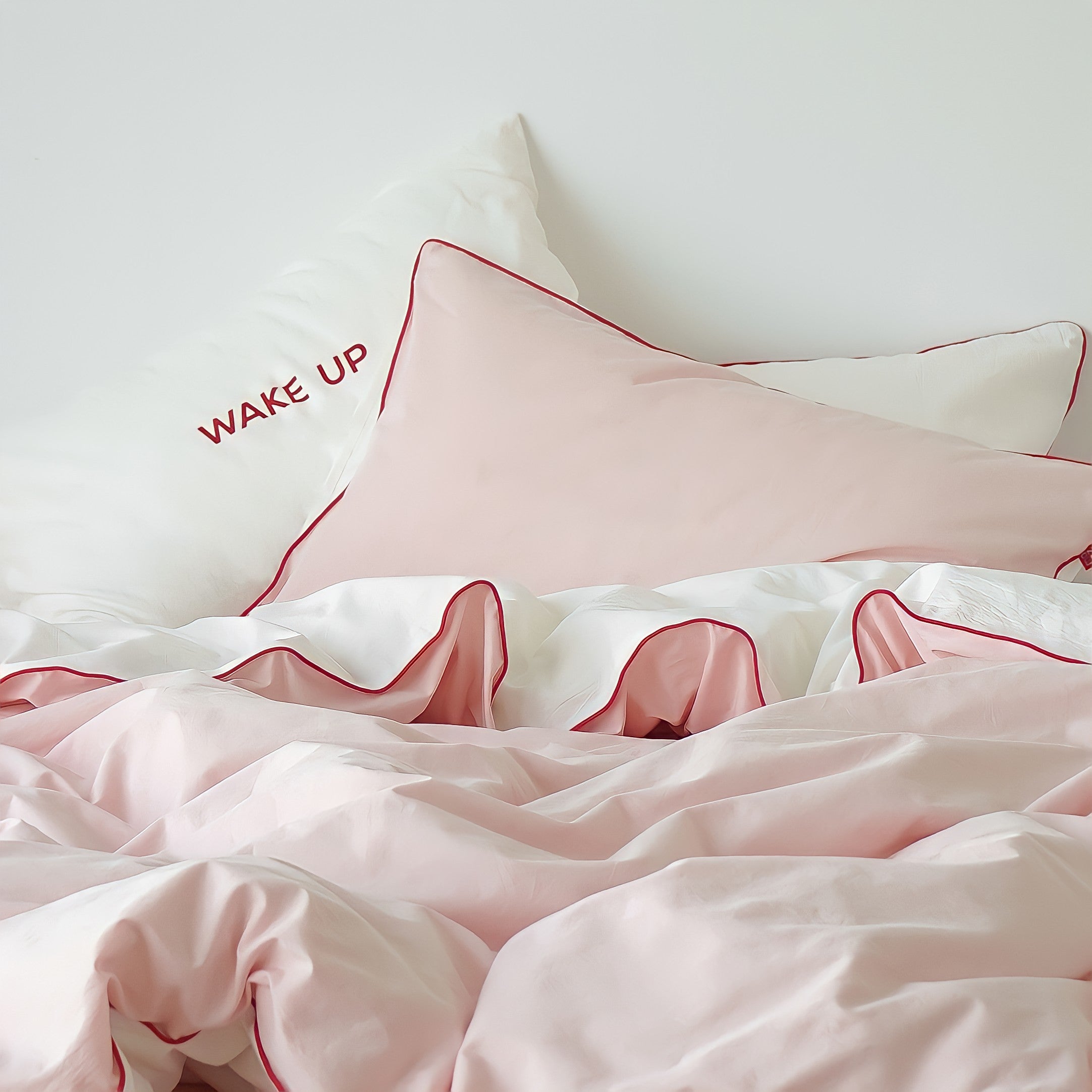 パイピングピンクホワイト寝具セット