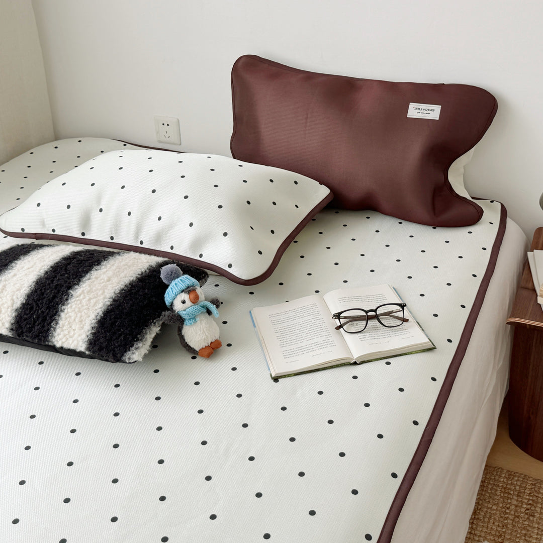 Ice Silk Dot Mat Set Off-White