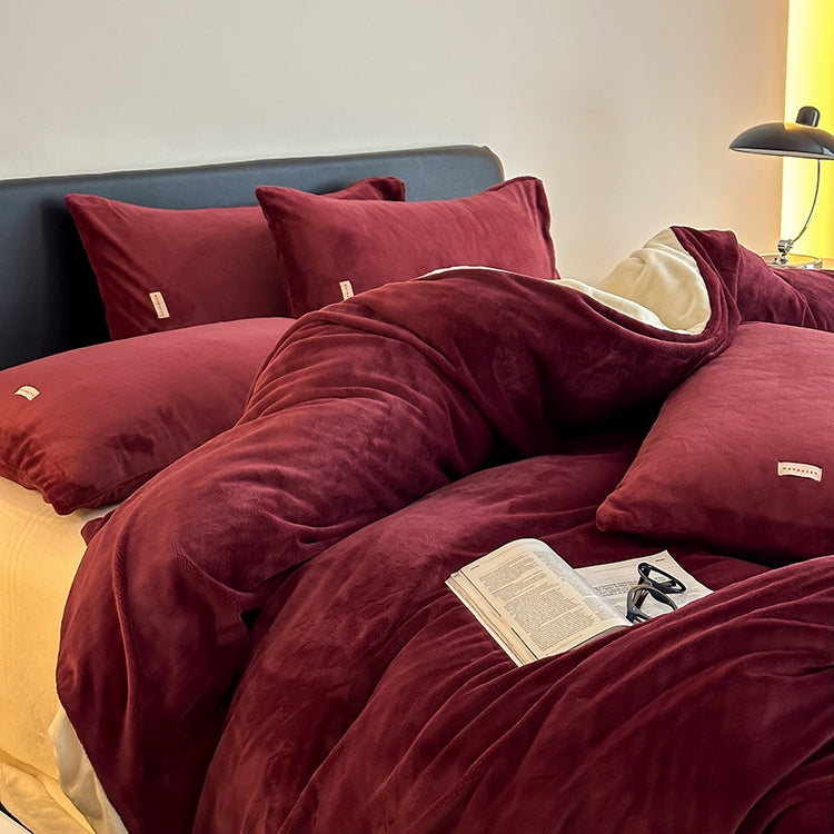 Double Milk Fleece Bedding Set (Wine)