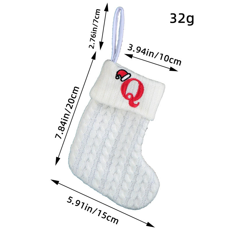 クリスマスアルファベット刺繍ソックス