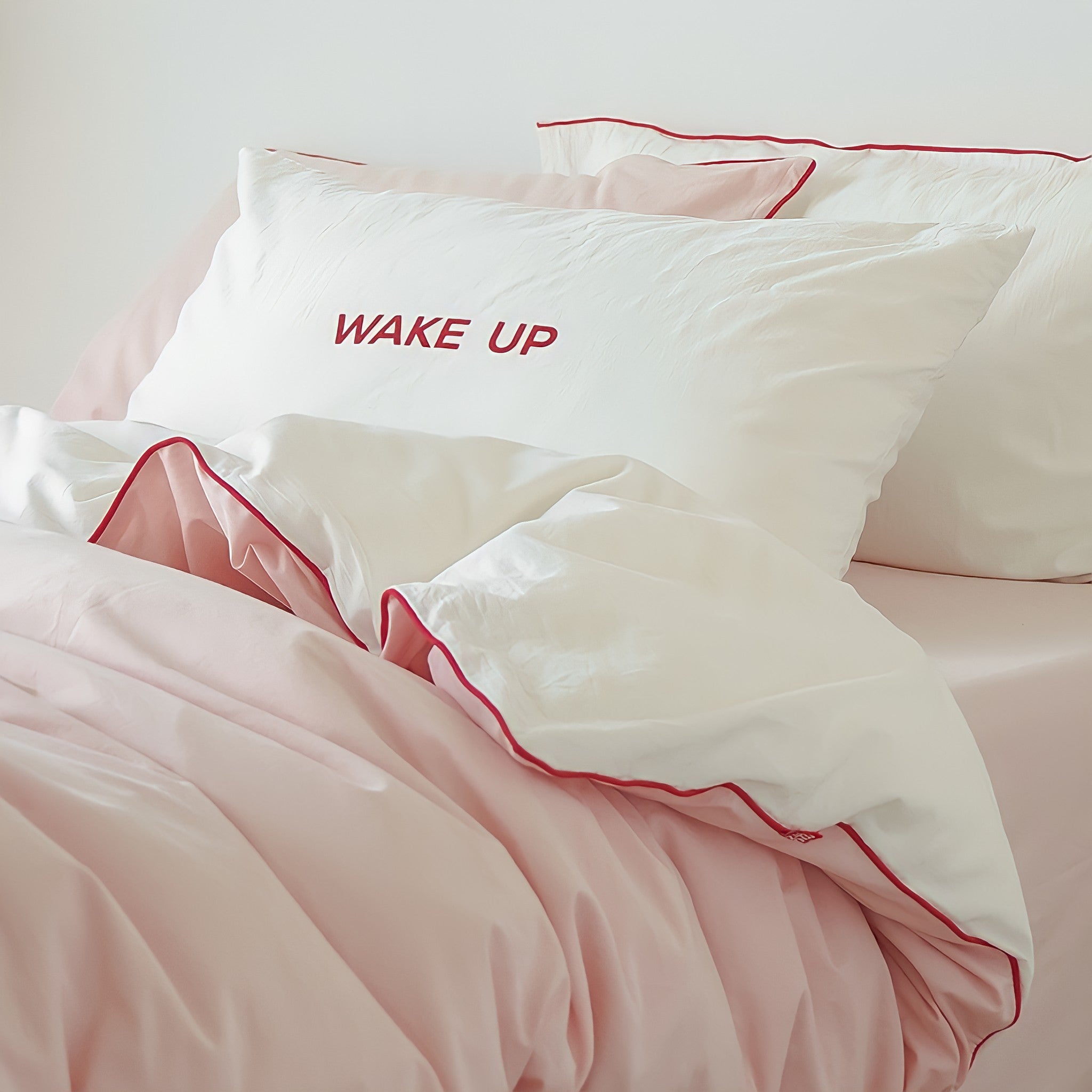 パイピングピンクホワイト寝具セット