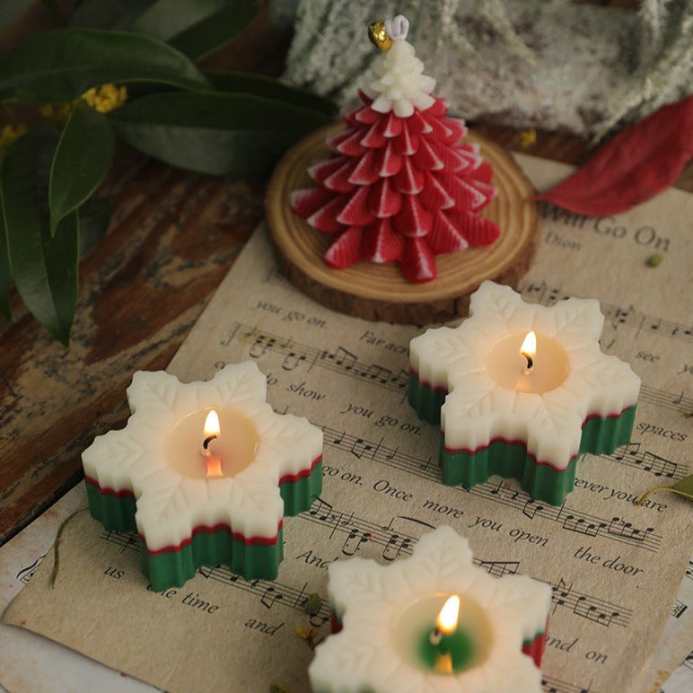 クリスマスツリースノーフレーク香り付きキャンドル kocol