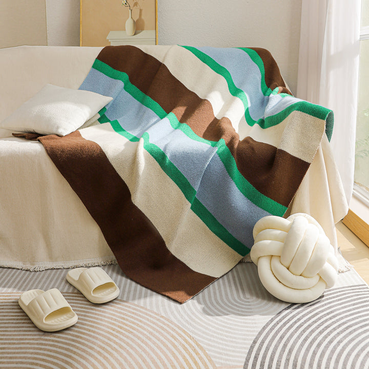 Multi-border knit blanket