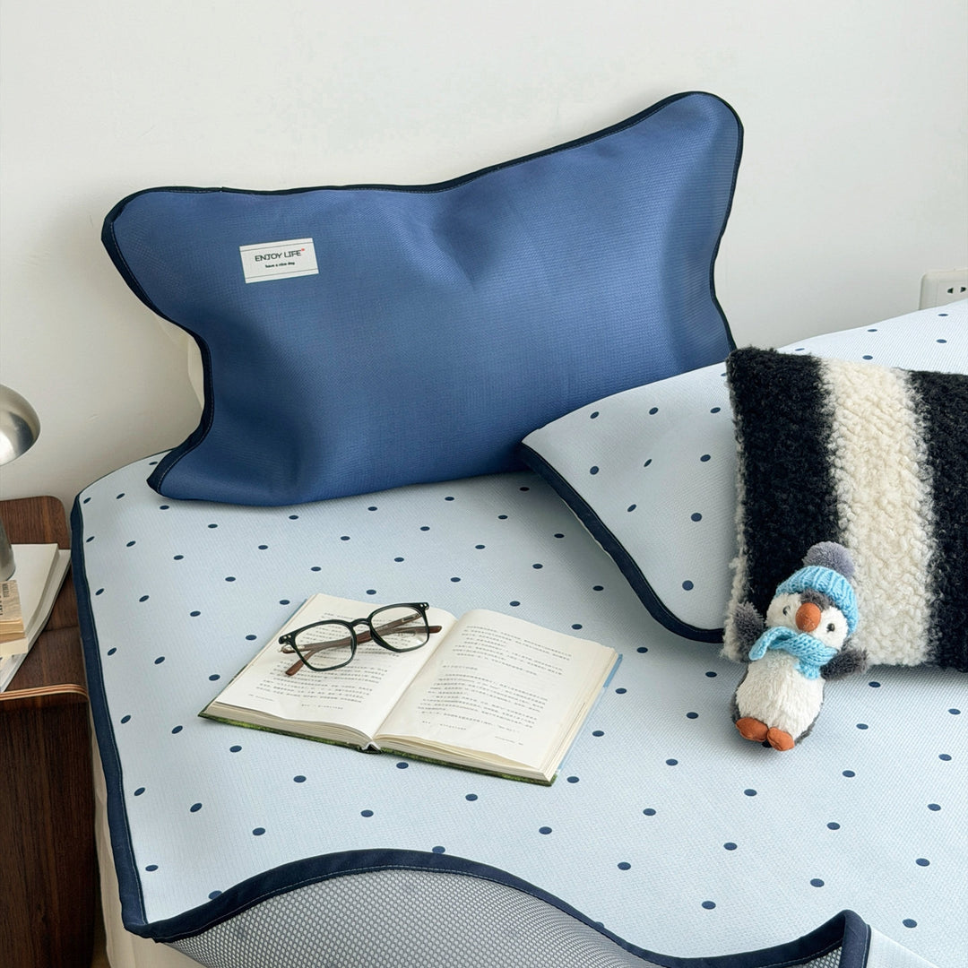 Ice Silk Dotted Mat Set, Blue