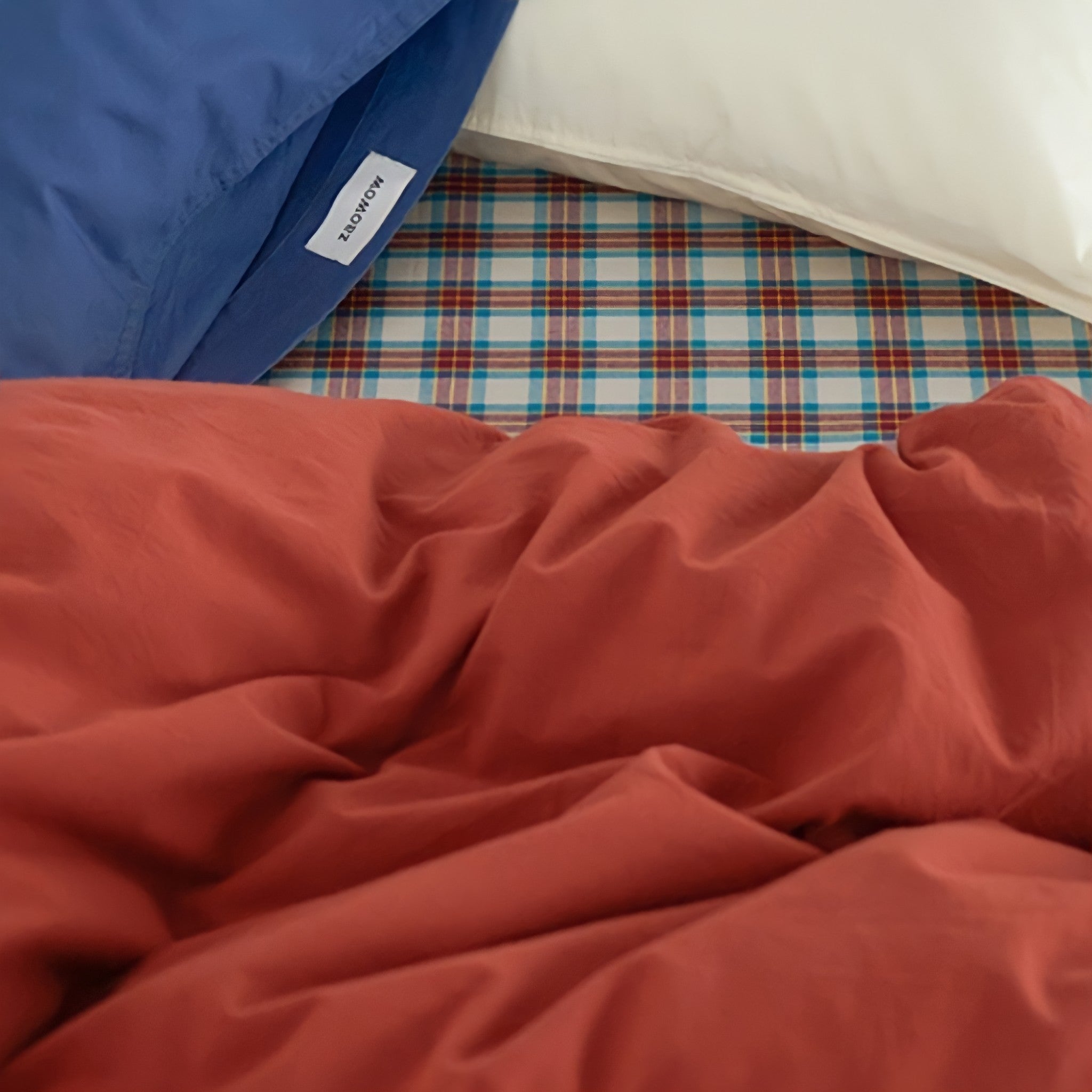 Pure cotton nuanced pastel duvet cover, red