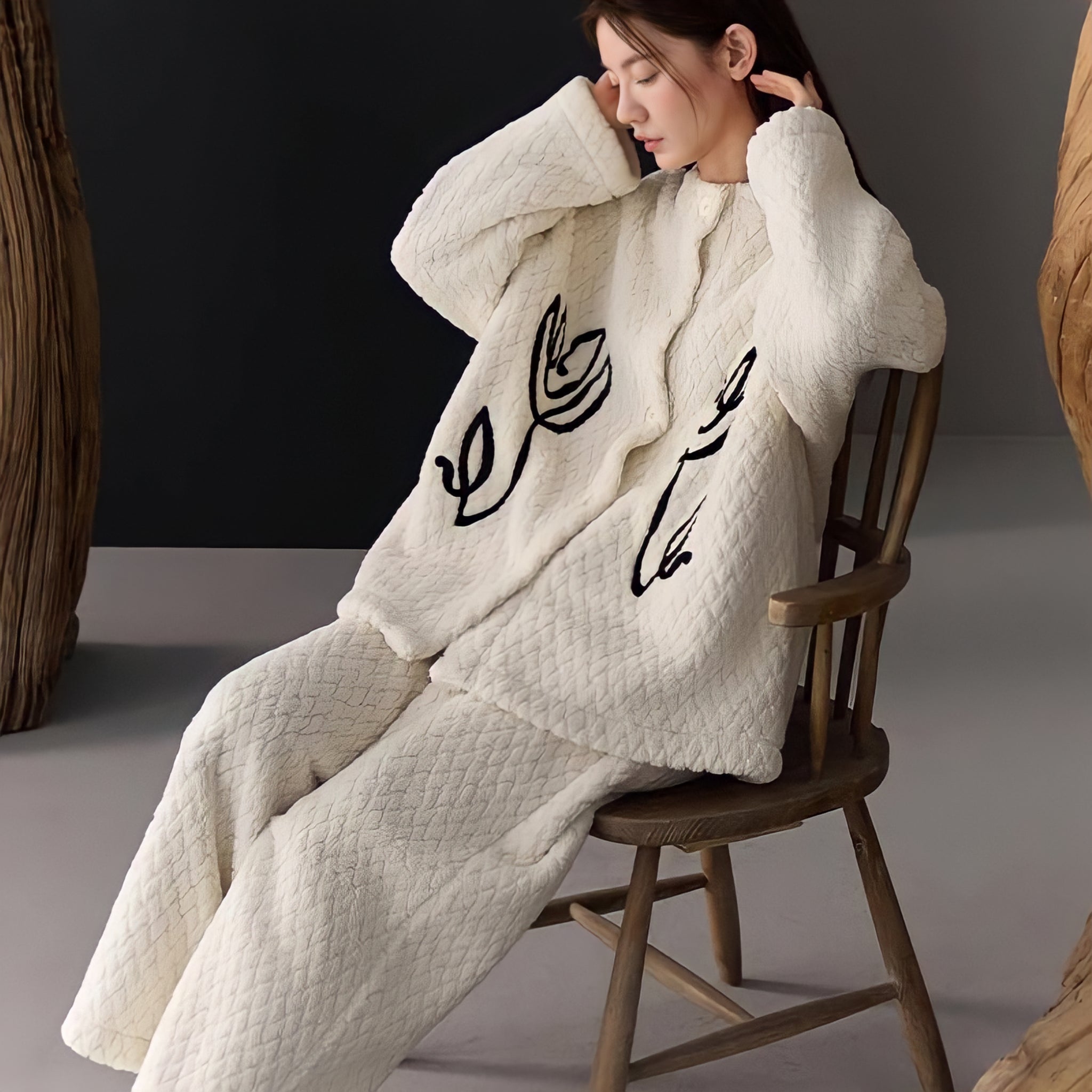 ふわもこフラワー刺繍ルームウェア