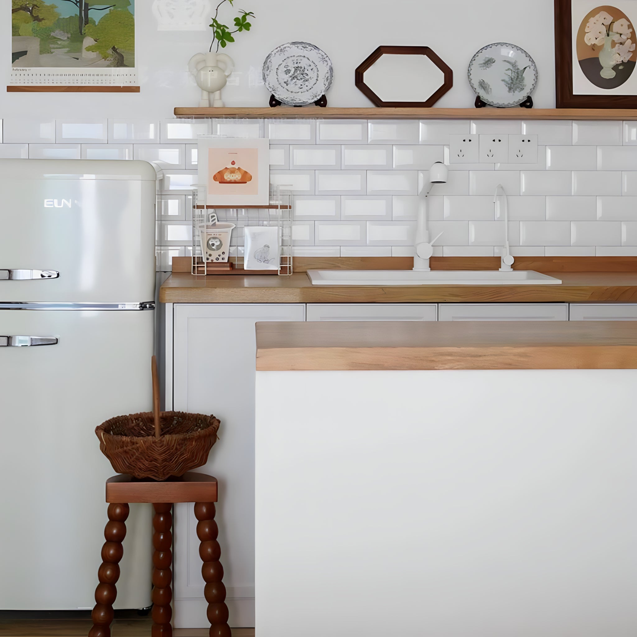 バブルレッグハーフムーンミニテーブル