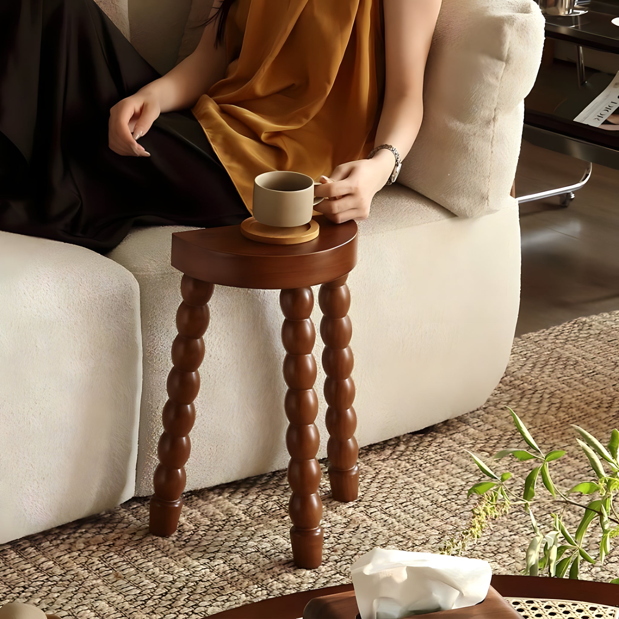 バブルレッグハーフムーンミニテーブル