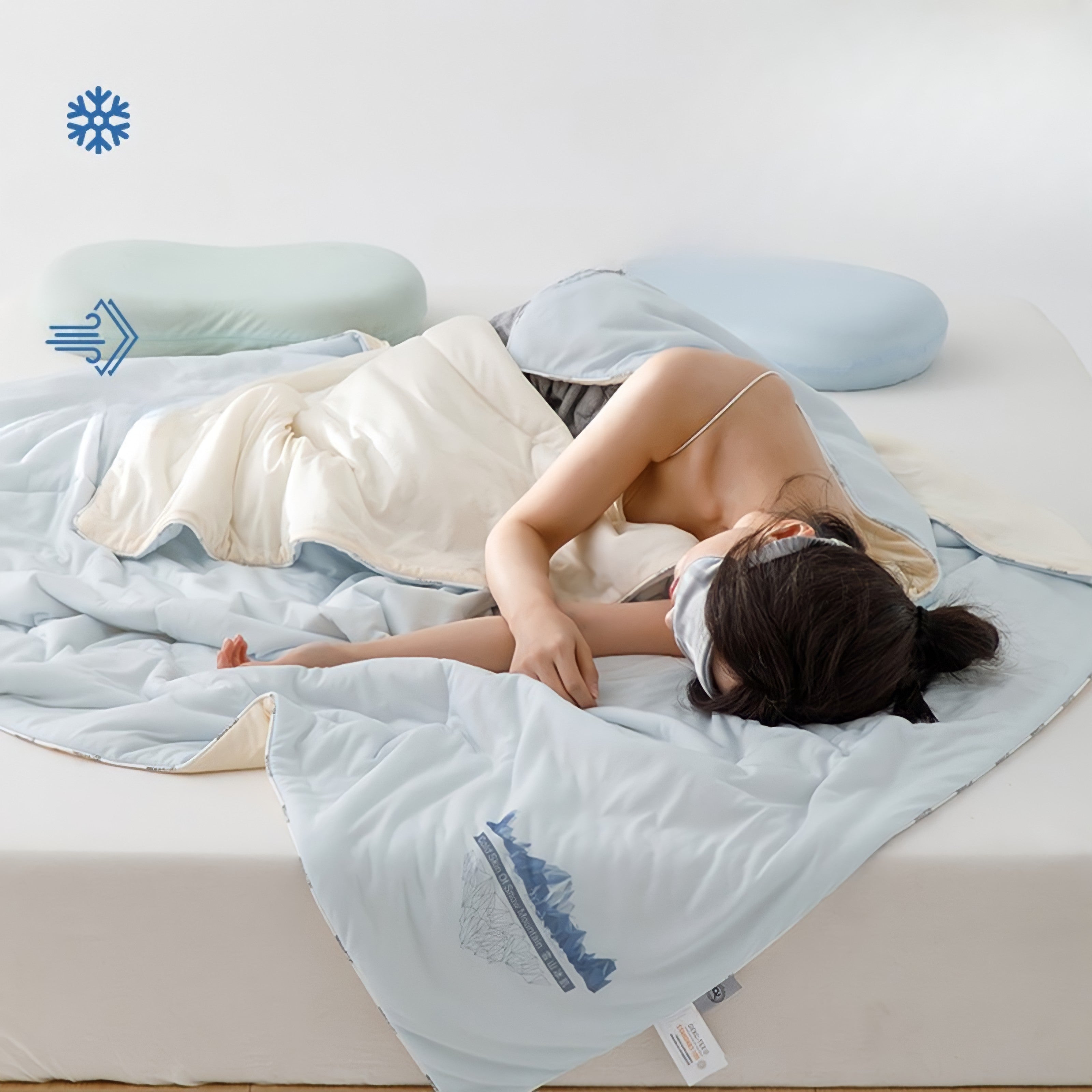 Snow Mountain Mugwort Fiber Mix Cooling Blanket Blue