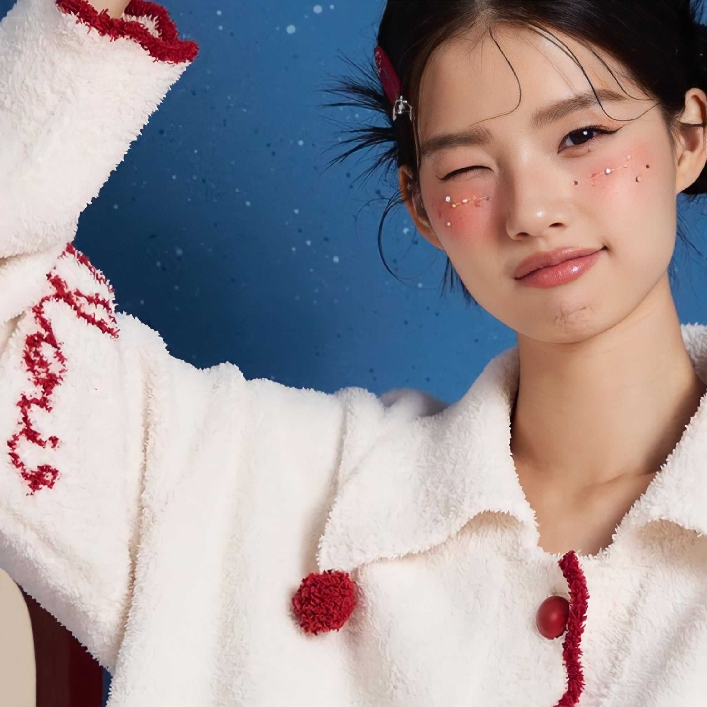 ふわふわフリースレッドパイピングルームウェア