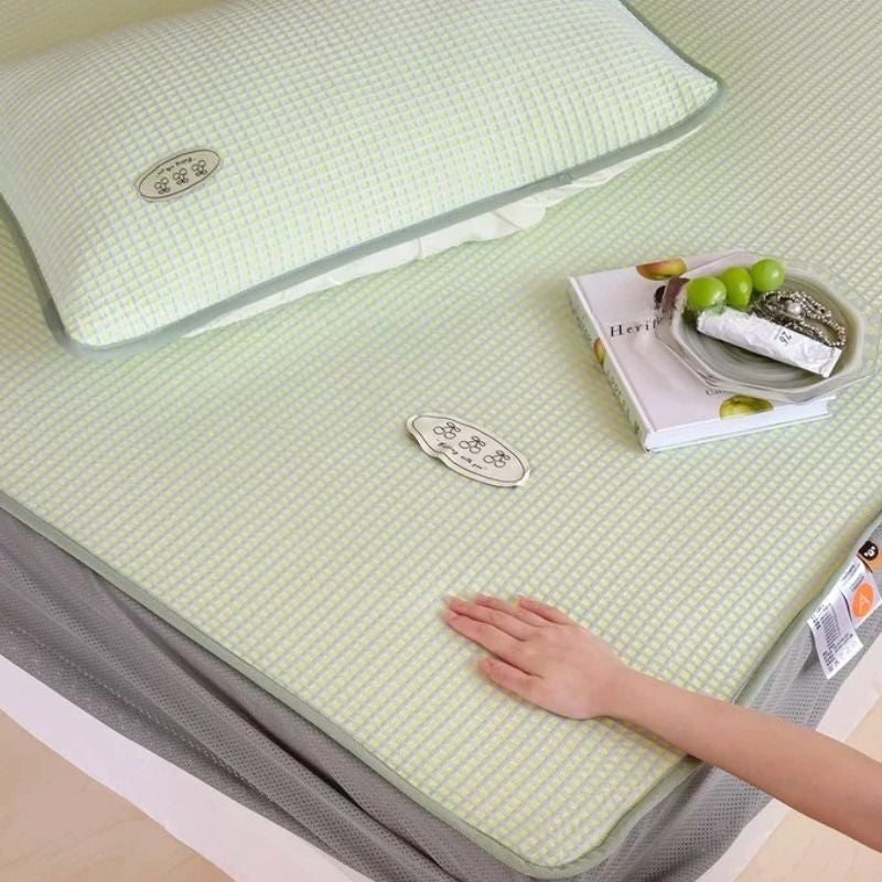 Soft Cool Ice Silk Mat, Green