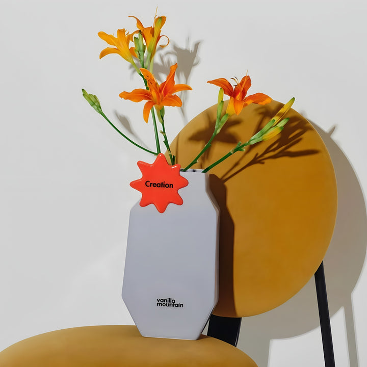 Graphic Line Flower Vase