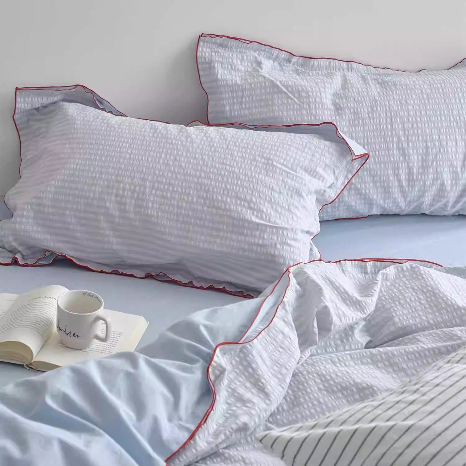 シアサッカーレッドパイピング寝具セット