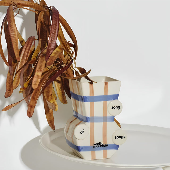 Graphic Line Flower Vase