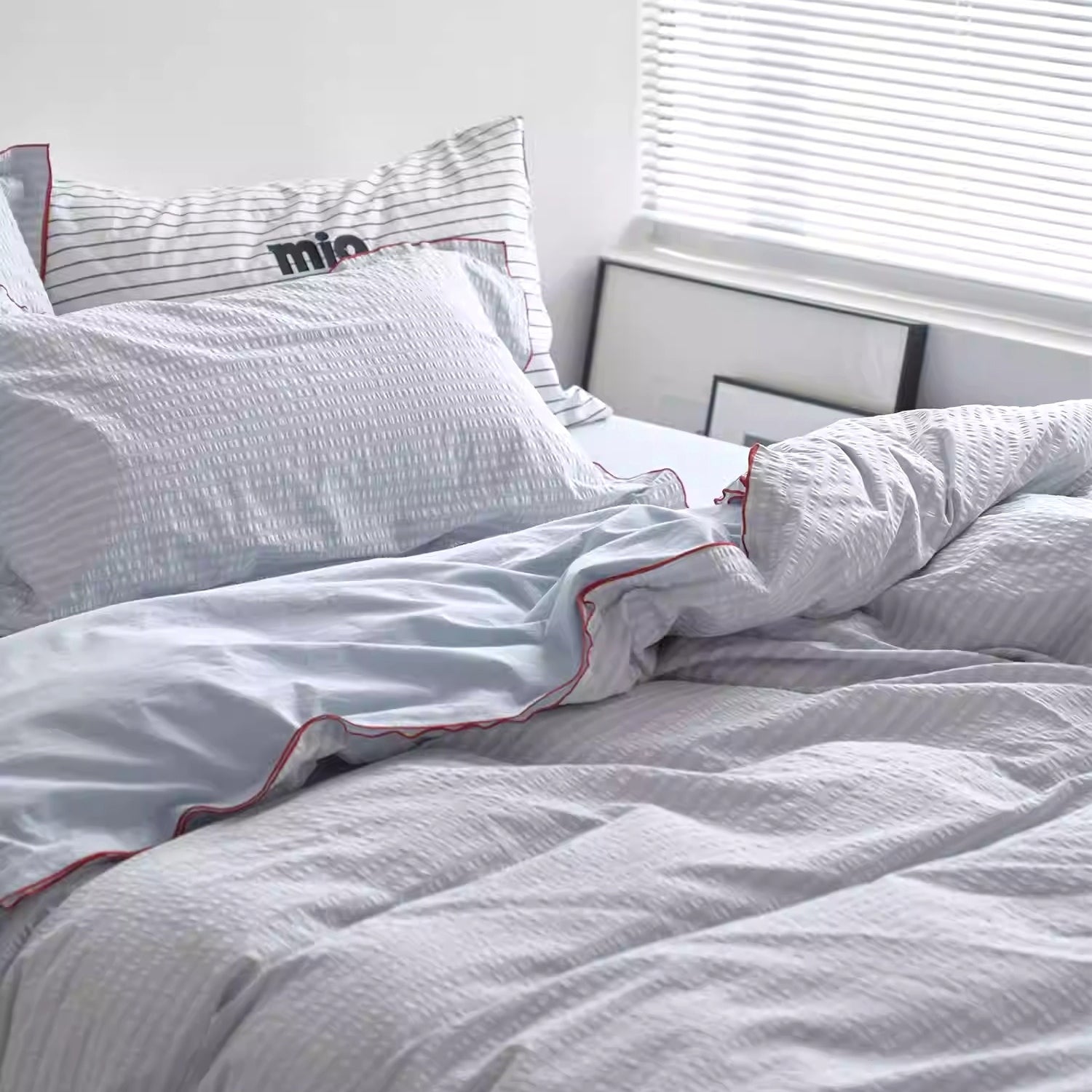 シアサッカーレッドパイピング寝具セット