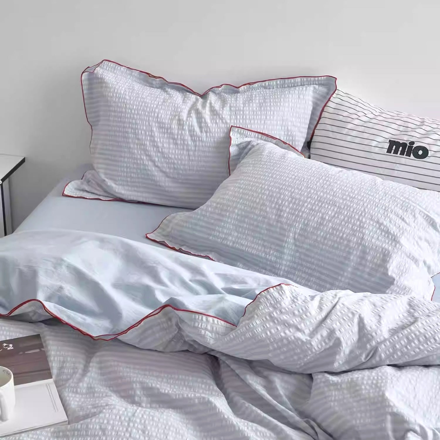 シアサッカーレッドパイピング寝具セット