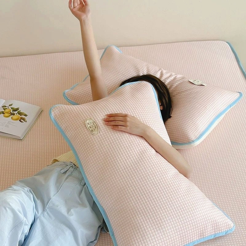Soft Cool Ice Silk Mat, Strawberry