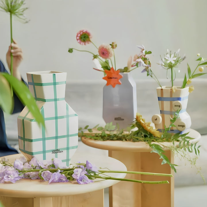 Graphic Line Flower Vase