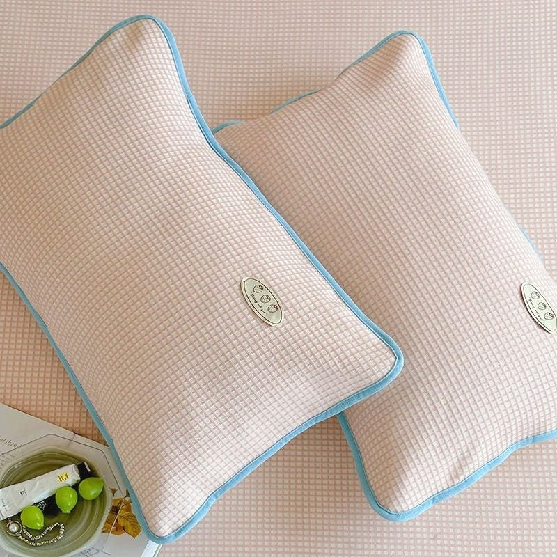 Soft Cool Ice Silk Mat, Strawberry