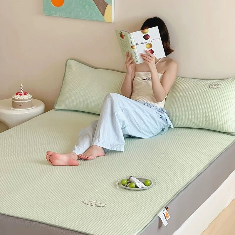 Soft Cool Ice Silk Mat, Green