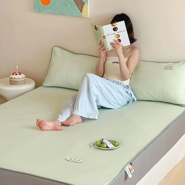 Soft Cool Ice Silk Mat, Green