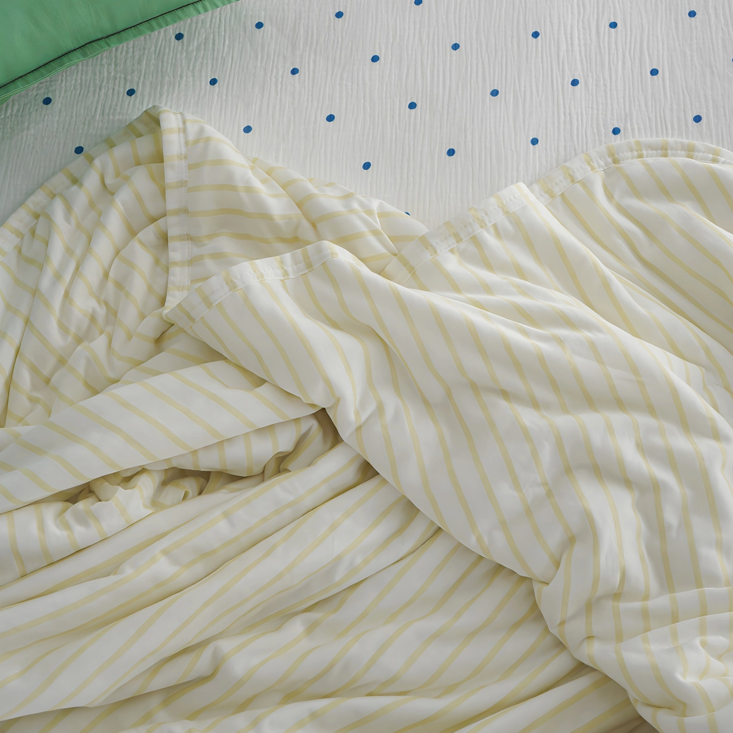 Summer Soft Stripe Quilt Yellow