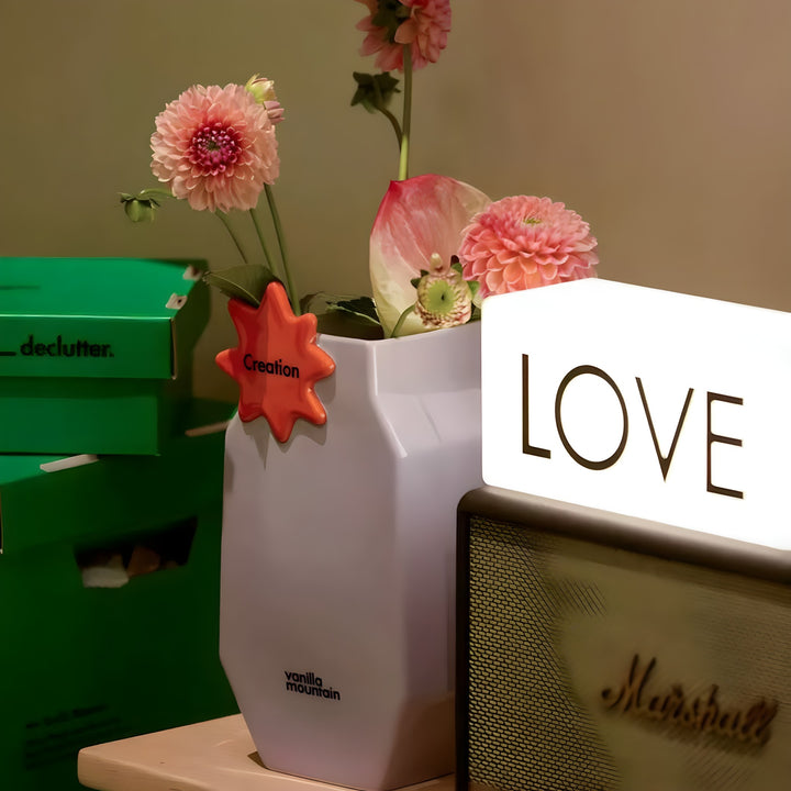 Graphic Line Flower Vase