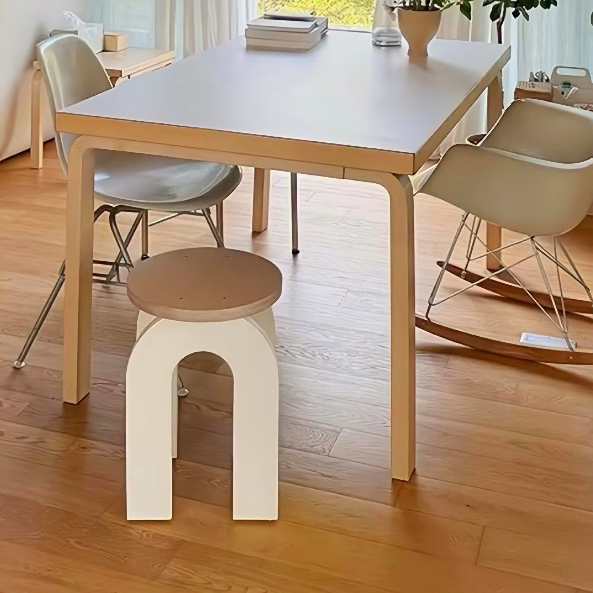 U-Shaped Arch Stool